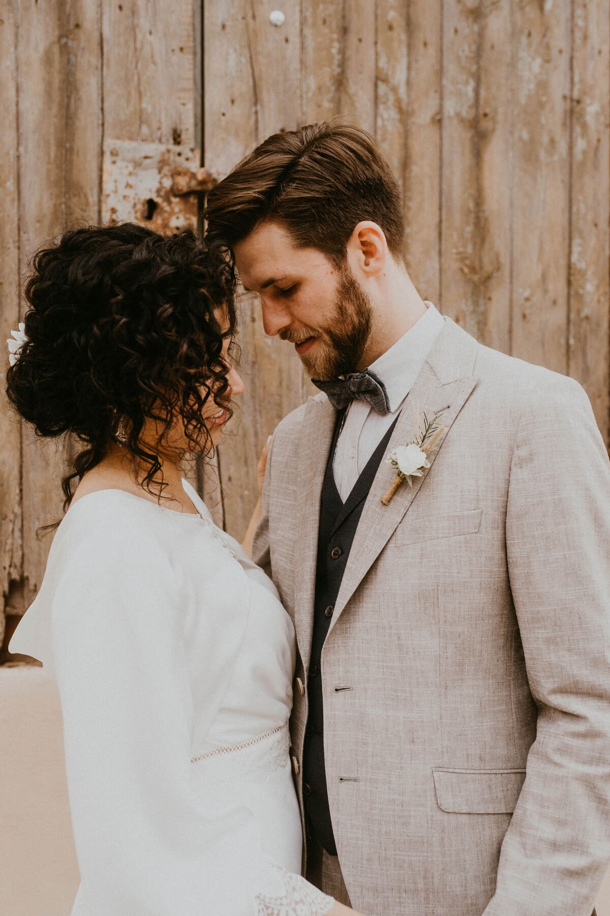 Boda en Can Morei: decoración rústica y elegante